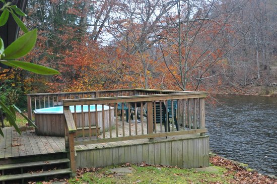 Rhododendron Deck and River View