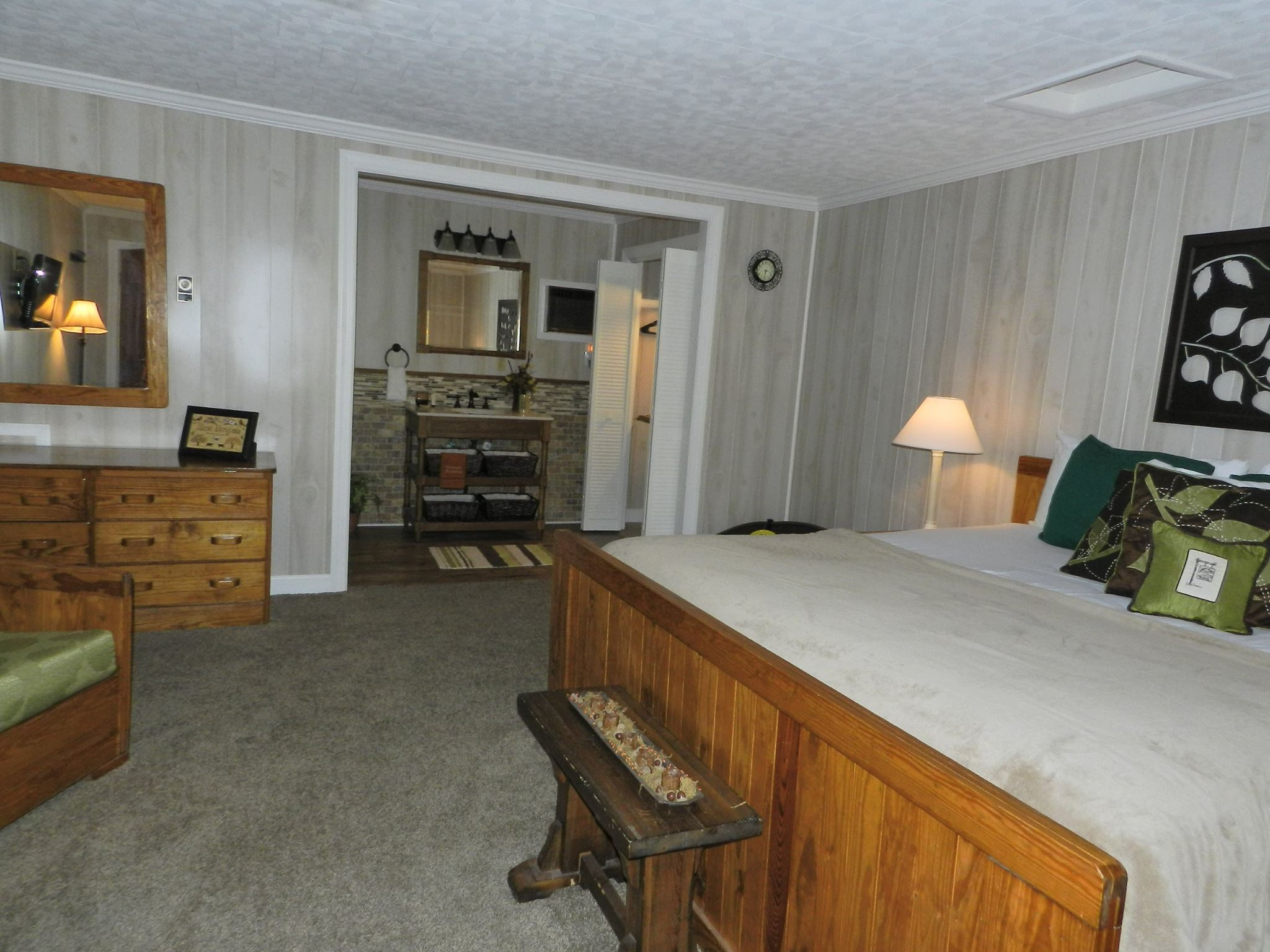 Bedroom with Sink