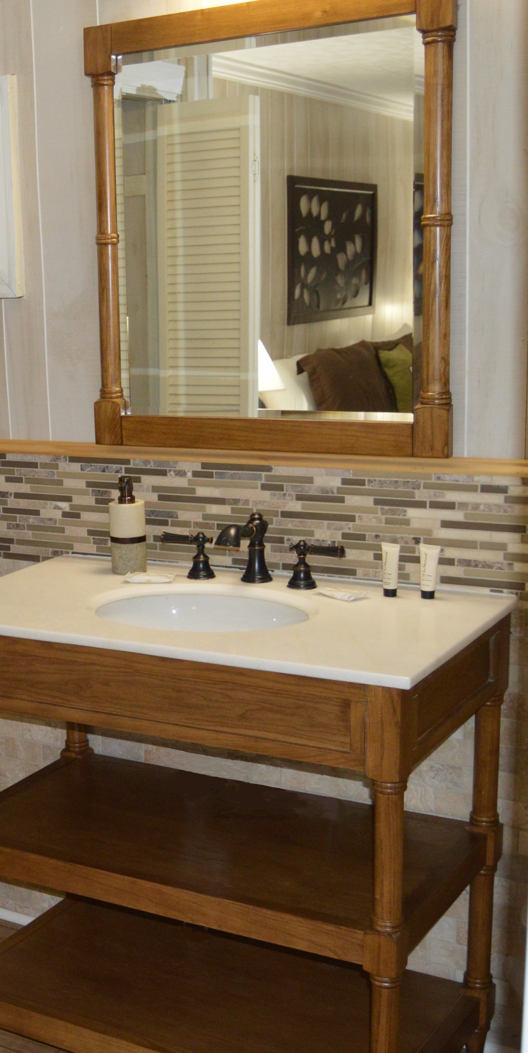 Bath Vanity Area